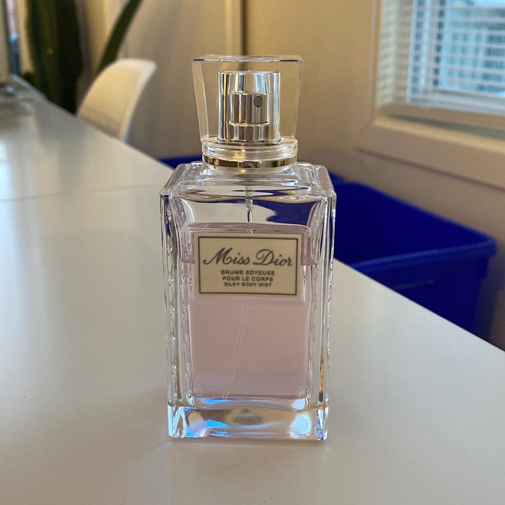 COPY - Christian Dior Miss Dior Silky Body Mist - 100ml